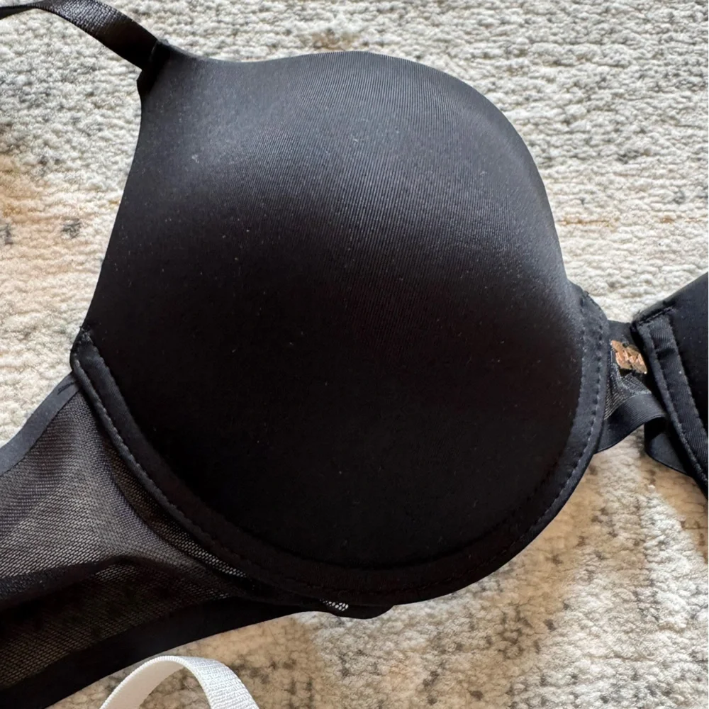 🆕 Nicole Miller light lift push up t-shirt bra in black